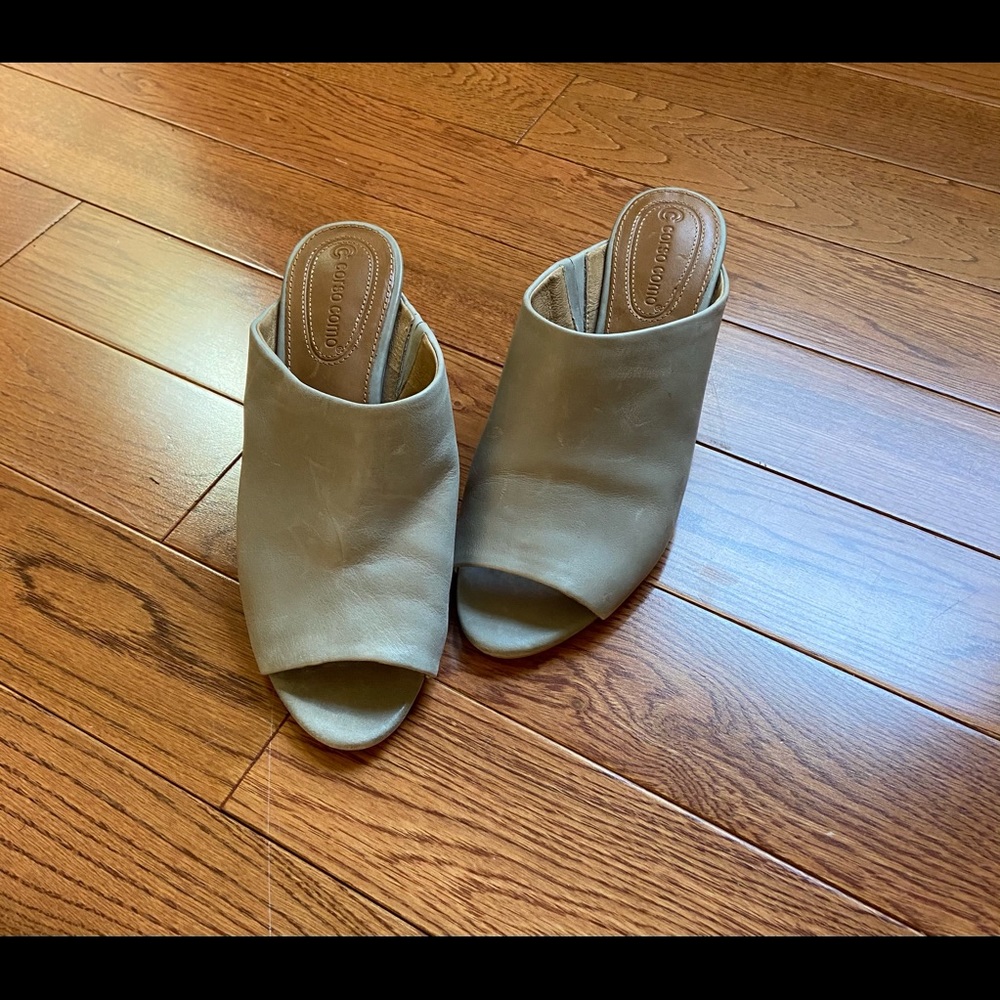 Grey sandal Mule cosmo como